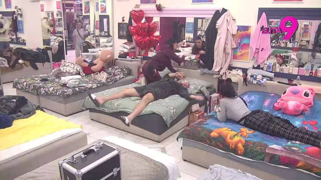 Pronašla njegovu slabu tačku: Mina dokazala da je ljubav nje i Viktora jača od svega, jednim zagrljajem rešili problem sa nepoverenjem (VIDEO)