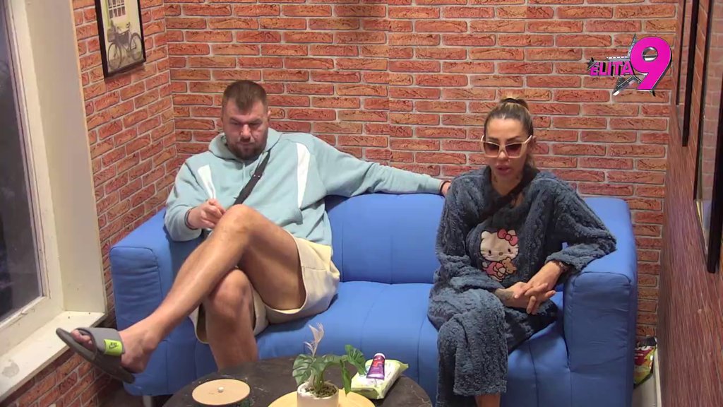 Želim da mi neko vreme ne prilaziš: Aneli se izvinila Janjušu za sinoćni sukob, pa ga zamolila za distancu! (VIDEO)