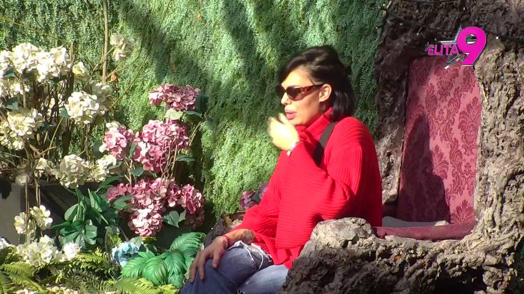 Nisam htela da budem drukara, ali... Mina Vrbaški otkrila sve PIKANTERIJE O NAVODNOJ AFERI Anite i Relje, a onda poručila: Da nema kamera Anđelo i Aneli bi imali s*ks! (VIDEO)