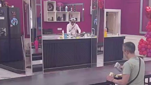 Opet sve u krug: Alibaba pokušao da opipa teren kod Aneli, pa popio pedalu! (VIDEO)