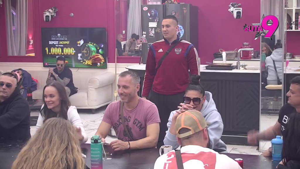 Obmanut je od strane porodice Ahmić: Anita svim silama pokušava da udalji Luku od Aneli, a Urošu sprema tužbe (VIDEO)