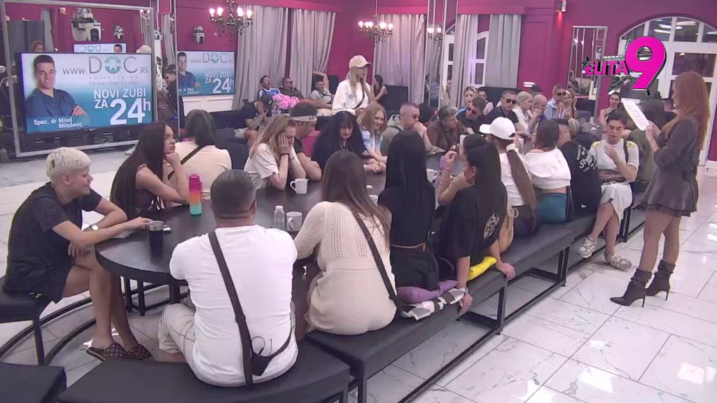 NISAM SA NJIM IZ SAŽALJENJA: Aneli tvrdi da se emocije prema Luki nisu ugasile, Janjuš otkrio da ga NAMERNO ignoriše kako bi Vujovića ubedila u vernost! (VIDEO)