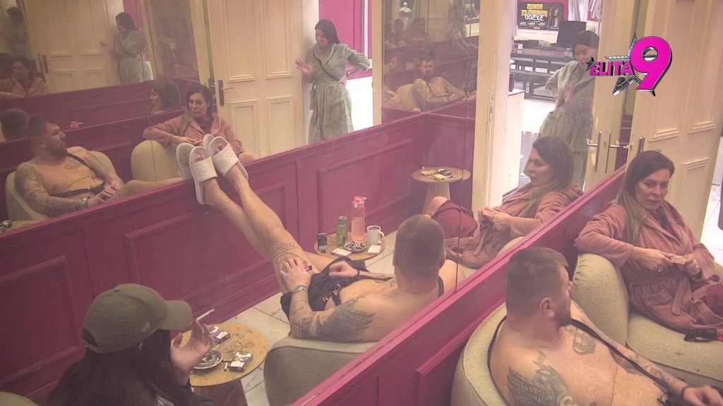 SVE ŠTO JE NENORMALNO TEBI JE DOBRO! Janjuš skandalizovan zbog Kačavendinih stavova, NAPUSTIO NJENO DRUŠTVO! (VIDEO)