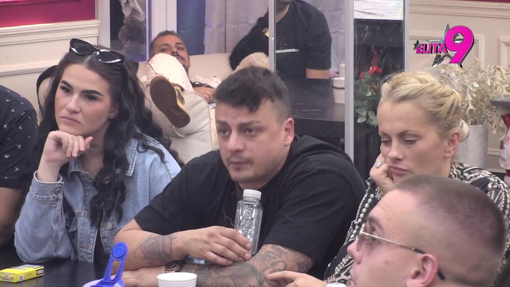 BRANIŠ K*RVE PO RIJALITIJU, A NEMARAN SI PREMA SVOM DETETU! Uroš ugasio Terzu jednom rečenicom, Bora SE PUŠI! (VIDEO)