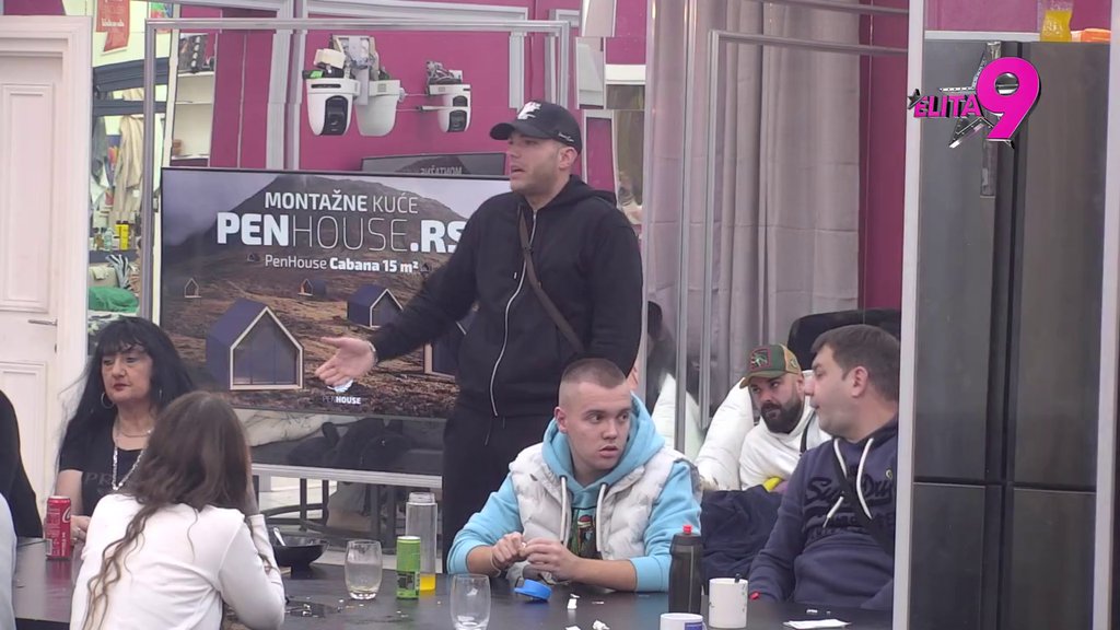 Puče prijateljstvo Kačavende i Anđela: Žestoko zaratili za crnim stolom, trese se Bela kuća! (VIDEO)