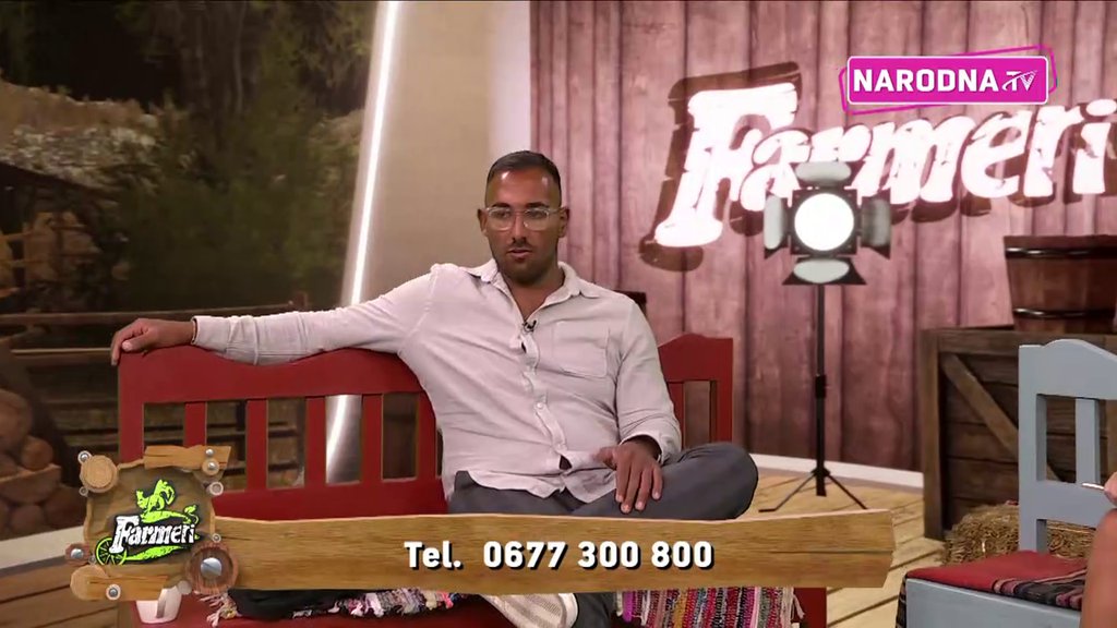 LETI PERJE U STUDIJU! Gledateljka postavila Pecu na mesto, pa Golubovića šokirala JEDNIM PITANJEM: BIO SAM JOJ KAŠIKA MEDA KAD JOJ PADNE PRITISAK (VIDEO)