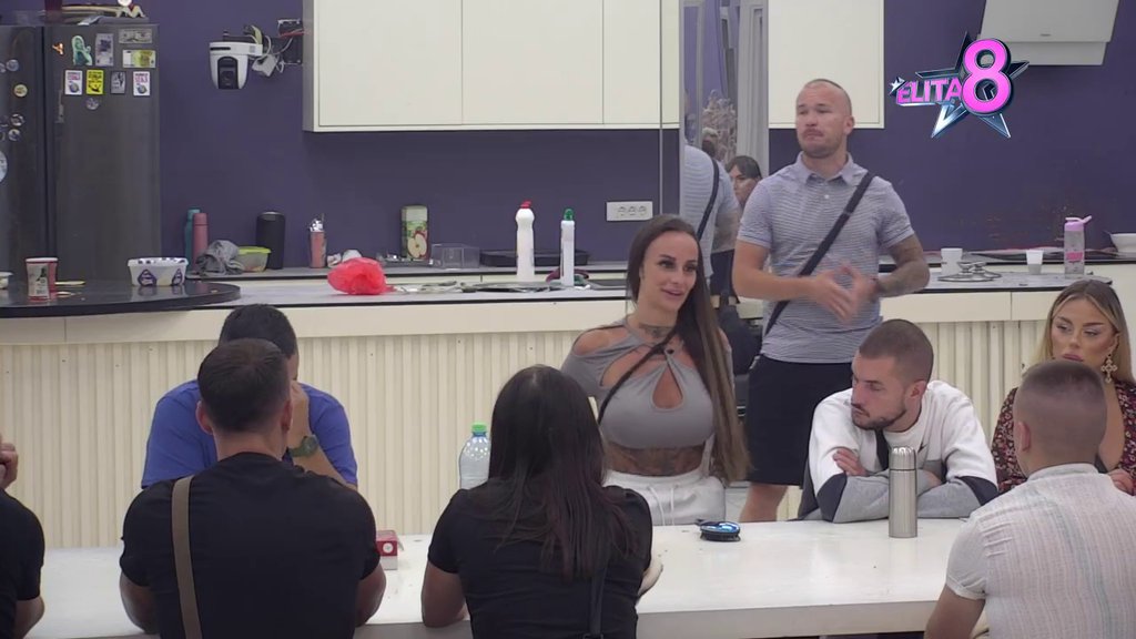 Teodora pokušava da se otrese Bebice: Munja i Karić raščivijali vezu Nenada i Delićeve, otkrili zbog čega će se pomiriti! (VIDEO)