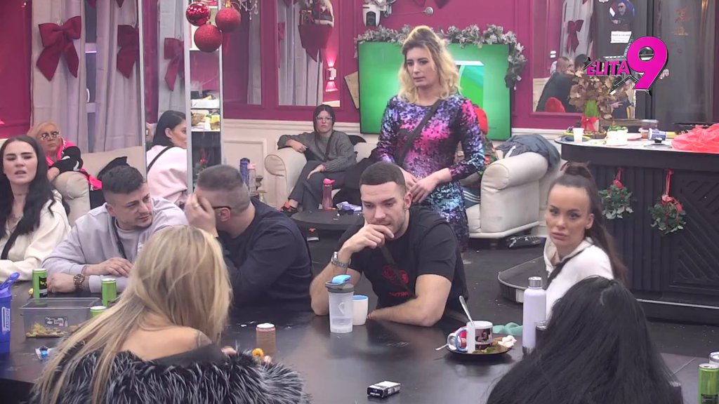 Kakva majka, takva ćerka, BEZLIČNE: Sunčica rastavila Aneli na činioce, Jakšićka nahvalila Anđela kao nikad: Lep, zgodan i neophodan (VIDEO)