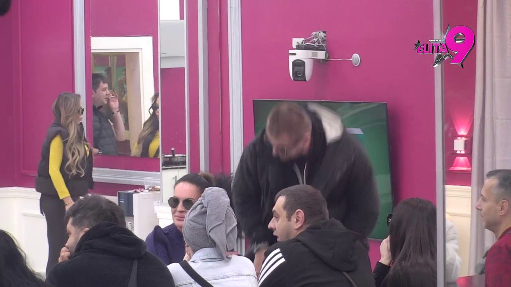 UBIJA MI ZADNJI ATOM SNAGE: Janjuš otkrio šta posebno zamera Mileni Kačavendi, ona mu ODBRUSILA: Ne pitam te za savet! (VIDEO)