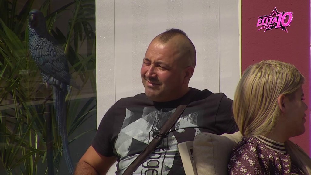Brata mi zovu PITA, drugog brata JOGRUT, a bratanca LIZALO... Burek otkrio porodične tajne, Janjuš vrištao od smeha (VIDEO)