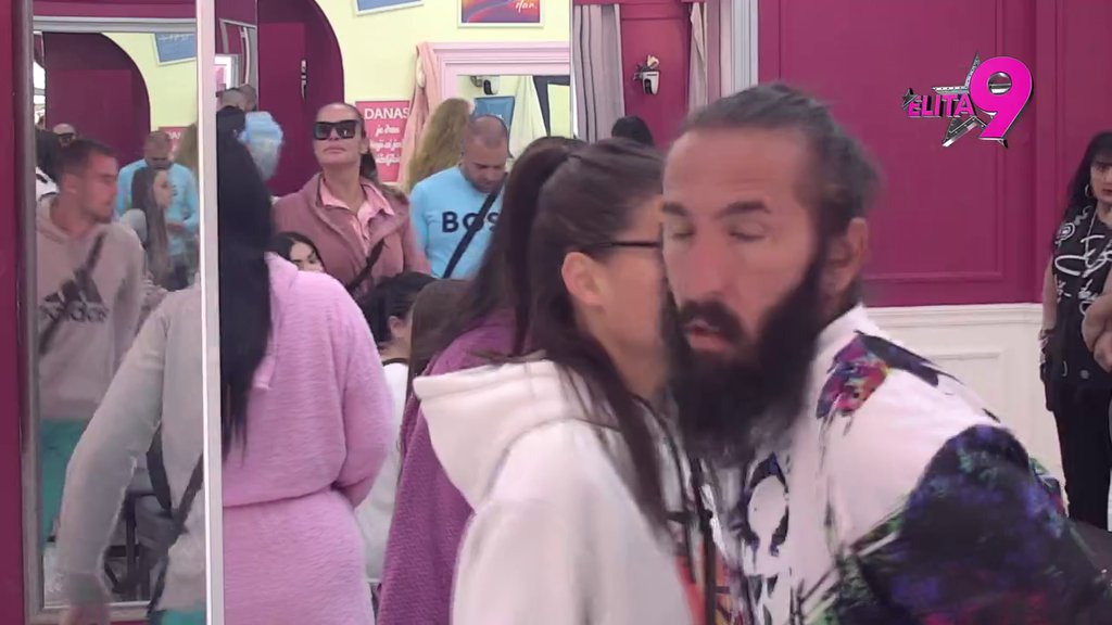 Vreme je za nabavku: Veliki šef obavestio učesnike da je prodavnica upravo otvorena, evo ko danas ima pravo da kupuje! (VIDEO)