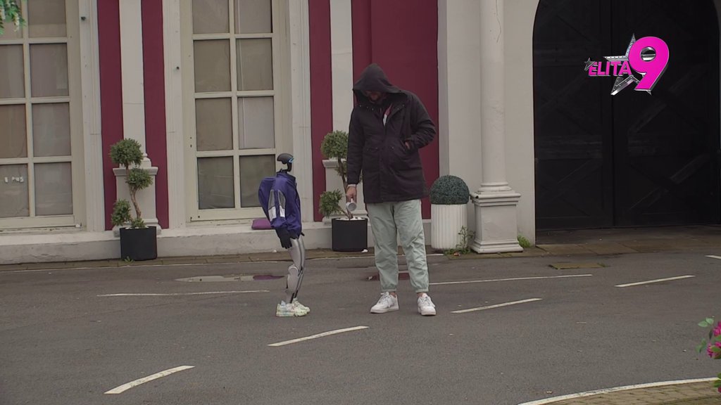 RASULA SE NA KOMADE: Anita priznala da je TIŠTI Anđelovo prebacivanje, otkrila da joj svaka njegova reč SLAMA SRCE, Toša rešio jednim gestom da joj popravi dan! (VIDEO)