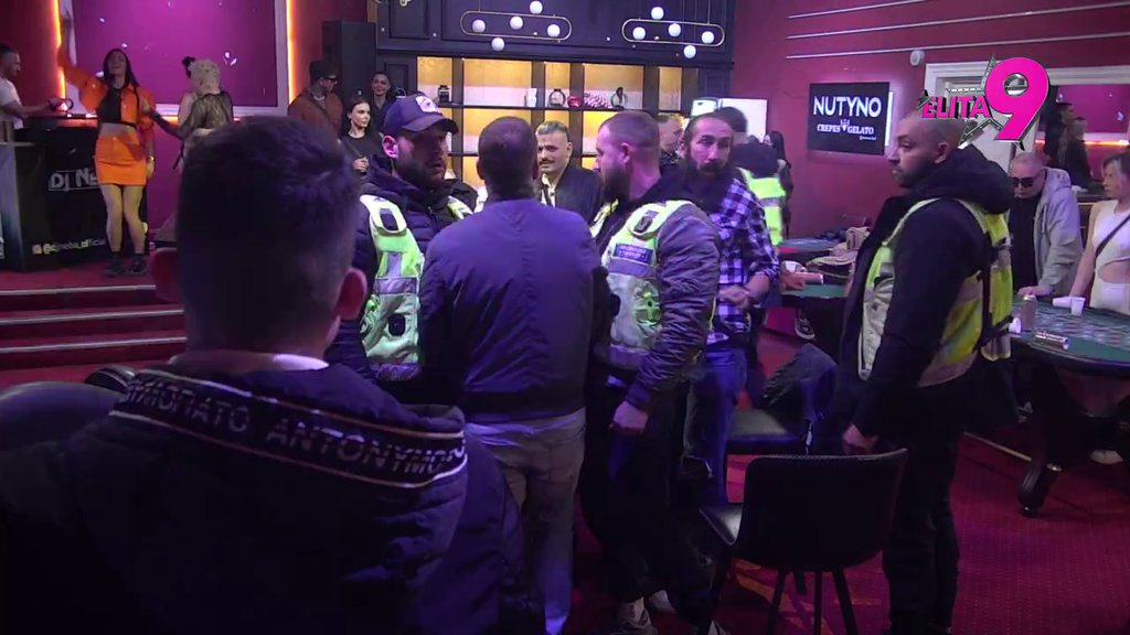 OBEZBEĐENJE NE ZNA NA KOJU STRANU DA IDE: Miljana nasrnula na Ivana u kazinu, najavila mu pakao (VIDEO)