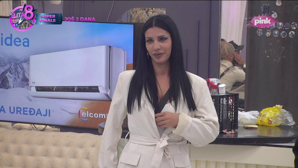 UČESNICIMA POPADALE VILICE! Gledaoci obrnuli igricu naopačke, evo ko je zauzeo 28. mesto u Eliti 8 (VIDEO)