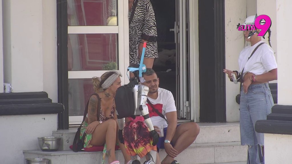 RUŽNI KEPEC! Aneli nastavlja da niže uvrede na Lukin račun, Dača uveren ...