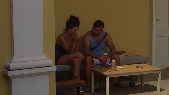 Bila si PREGLASNA? Asmin se srami zbog DIVLJAČKE AKCIJE pred zoru, Maja BEZ BLAMA! (VIDEO)