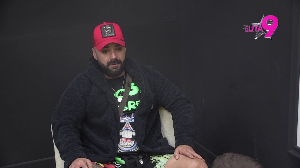 Srce mu se pocepalo! Luka plače kao kiša zbog svog tate, zapretio otkrivanjem istine o njemu, pa pozvao i majku Biljanu (VIDEO)