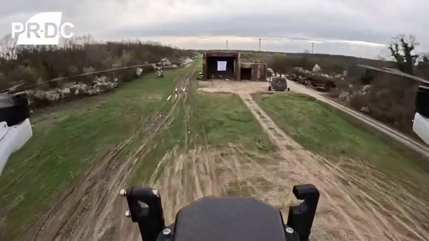 'PRVI U SVETU SMO NAPRAVILI DRON KOJI LANSIRA TRI RAKETE S5' Željko Mitrović objavio MOĆAN SNIMAK i pohvalio neverovatan USPEH kompanije PR-DC (VIDEO)