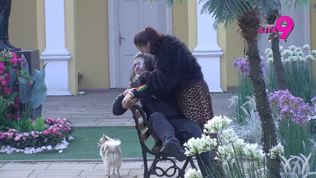 Hit snimak Bore Santane: Prvi put u životu probao cigaretu i počeo da se guši! (VIDEO)
