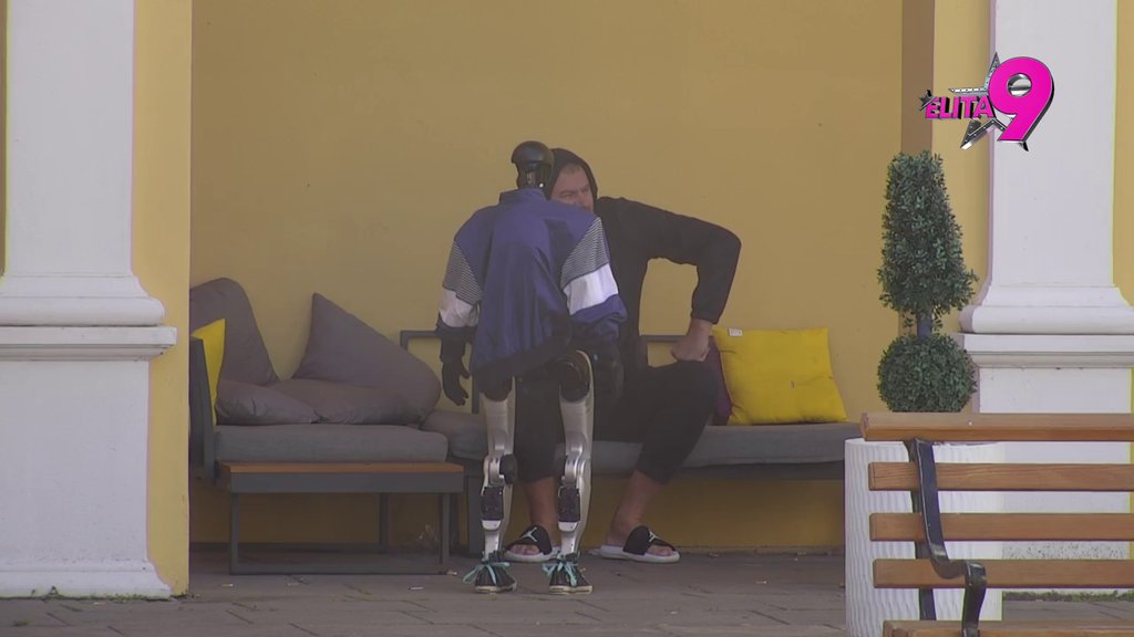 ON BAŠ LIČNI NA DIVNU: Janjuš razočaran Tošinim stajlingom, zatražio od njega jednu pomoć (VIDEO)