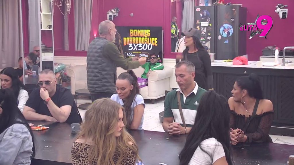 Totalni karambol u Eliti: Mića ratuje sa svim takmičarima zbog Aneli, Luka raskrinkao njegov tajni sastanak sa Groficom! (VIDEO)