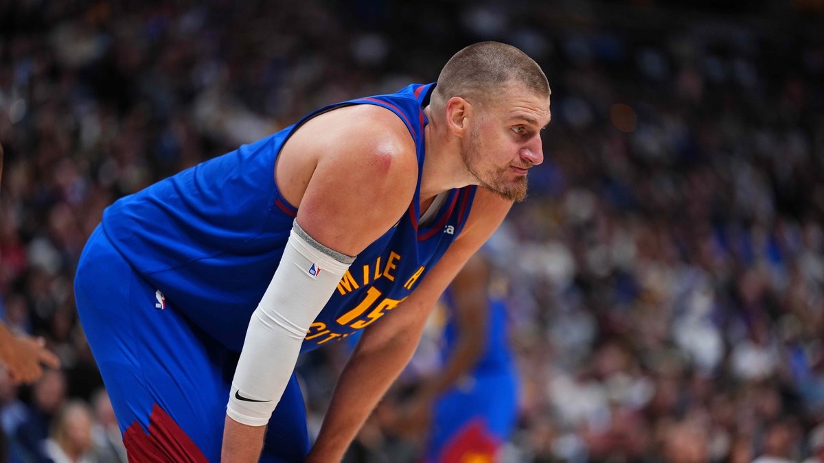 HAOS U NBA: Jokić ‘poludeo’ i napao igrača Minesote, opšta tuča na terenu i teške povrede zvezda!