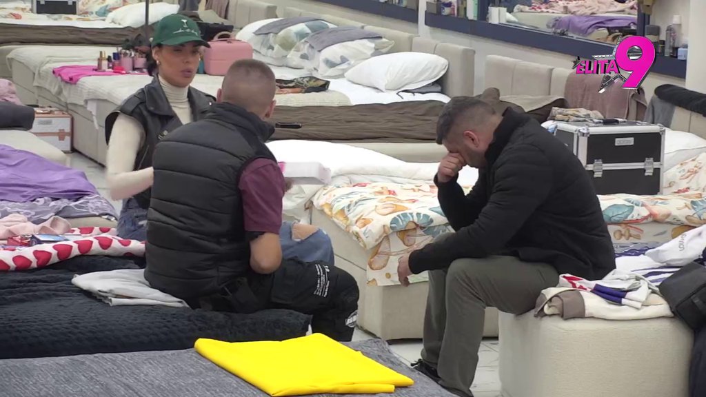 Druži se, a ljubomoriše! Mina otkrila šta je Terza uradio kada je video nju i Alibabu u Odabranima (VIDEO)