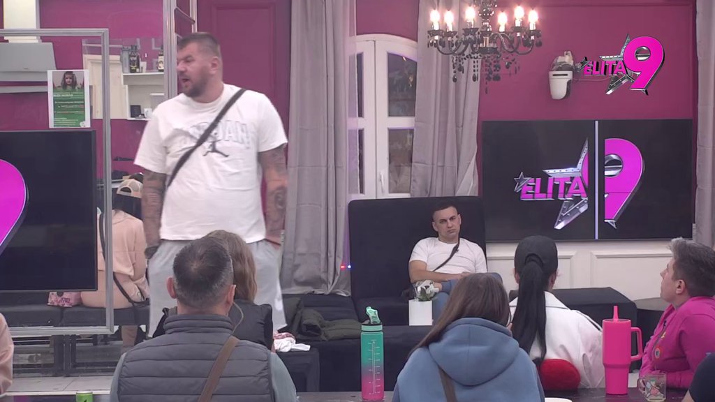 OPRAO JE BEBICU: Aneli otkrila da Asmin uživa da bude Majin potrčko, Marinkovićeva priznala kada će ući u vezu sa njim (VIDEO)