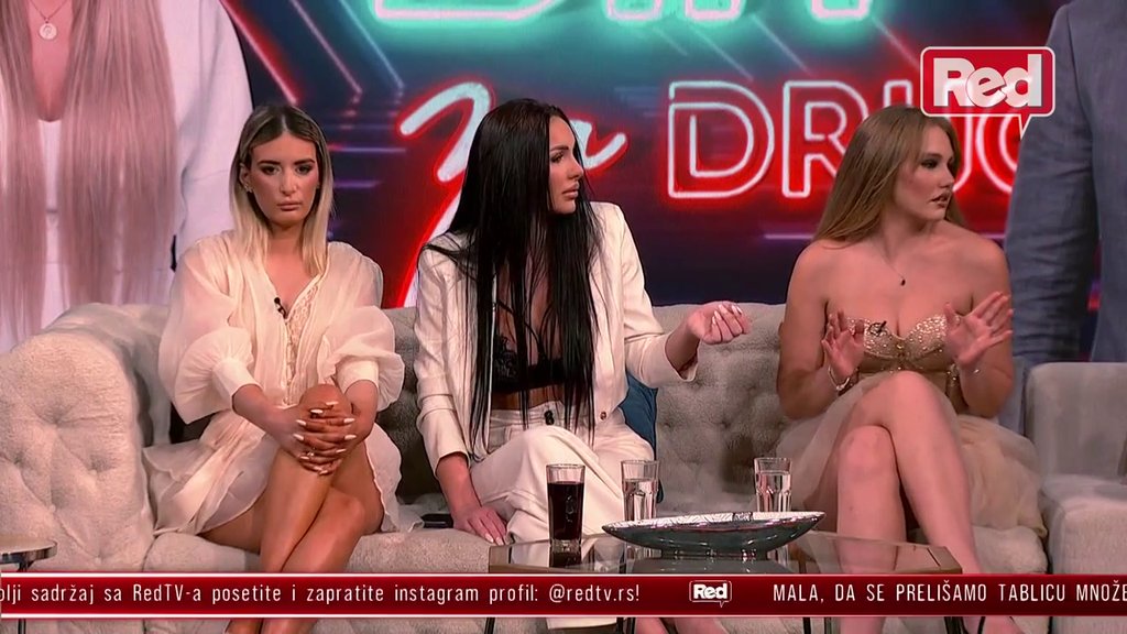 Bivše učesnice Elite urnišu Filipa Đukića: Zbog odnosa sa Aneli ga pljuju na sva usta, sve više sumnjaju da su Ahmićeva i Car prava priča! (VIDEO)
