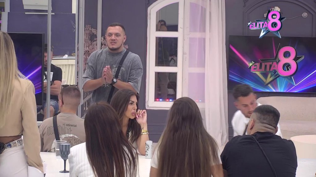 Anđela bljuje vatru na Karića: Doživela pomračenje jer Gastoza svi vole nakon raskida, pa ga urnisala kao nikad do sad! (VIDEO)