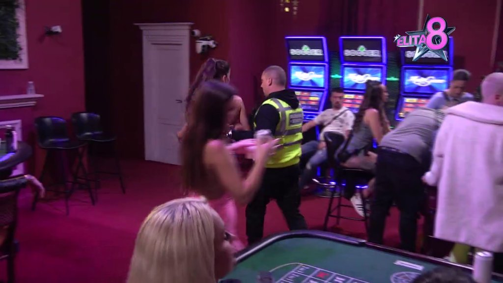 OBEZBEĐENJE DOLETELO MUNJEVITOM BRZINOM! Mimas kipti od besa na Matoru, opsovala joj MRTVU MAJKU pred svima (VIDEO)