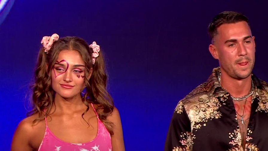 TOTALNA DOMINACIJA! Nastup Sofi Tikačenko i Mateje Matijevića sa Elitovizije ušao u TRENDING! Oduševili sve svojim PERFORMANSOM (FOTO+VIDEO)
