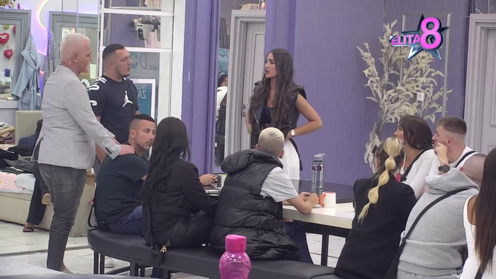 HLADAN KAO LED: Anđela odlučila da se neće PONIŽAVATI zbog Gastoza, Karić uveren da nju nije pogodio raskid! (VIDEO)