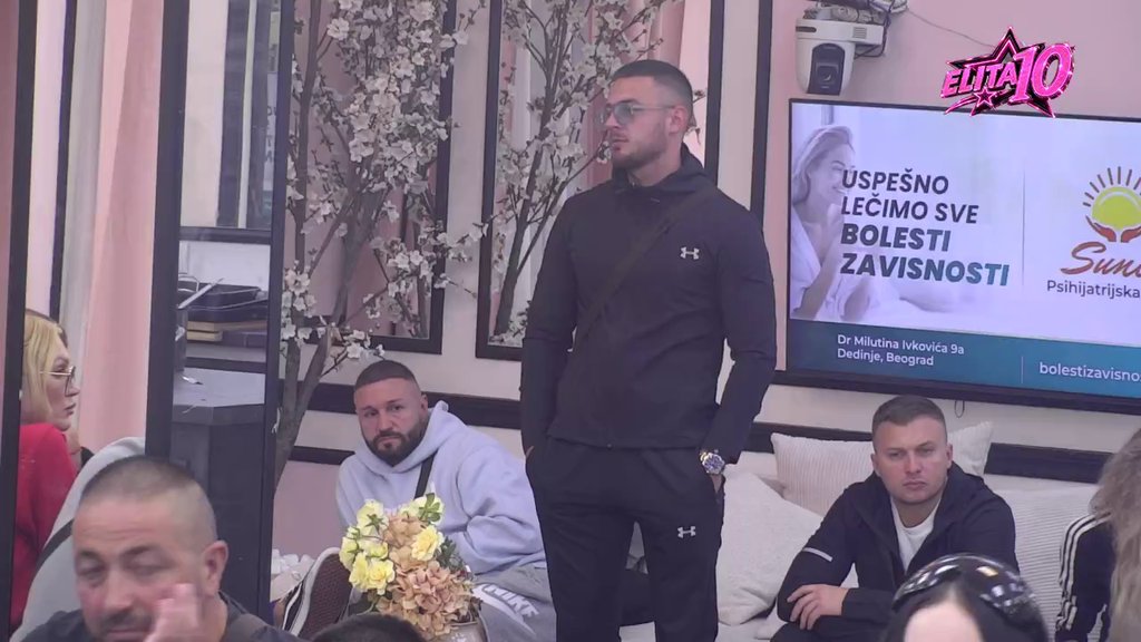 Sladak su mi par: Marko neosporava dopadanje prema Lauri, ona otkrila da joj prija komunikacija sa njim! (VIDEO)