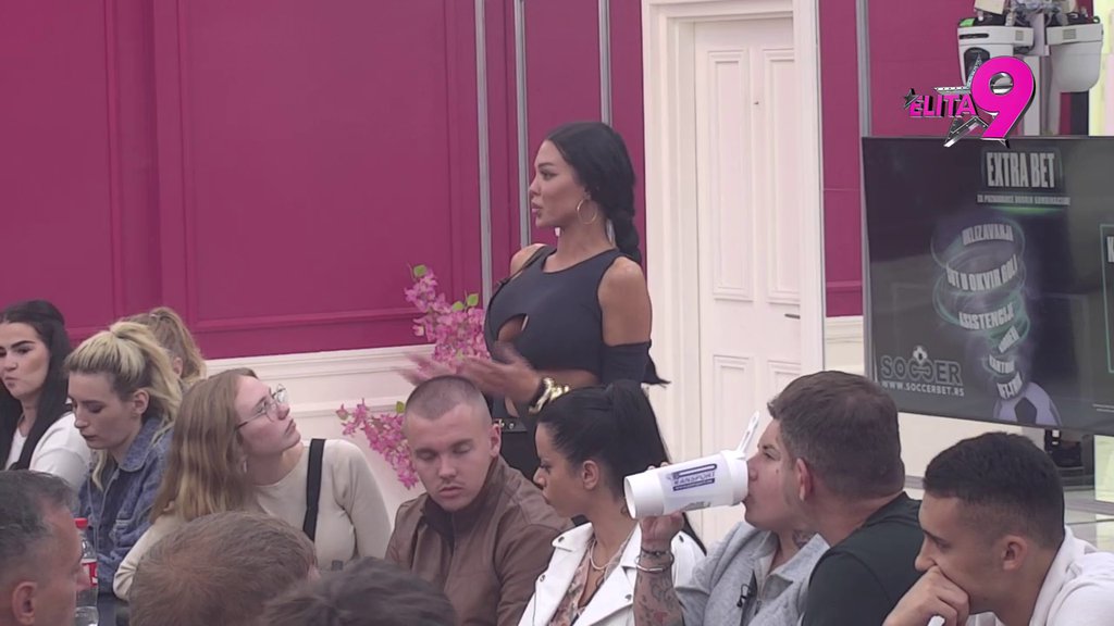 Ona jedino može da skuplja moj ŠKART: Asmin otkrio kako će reagovati ako ugleda Situ na vratima Bele kuće, Maja demolirala Aneli (VIDEO)