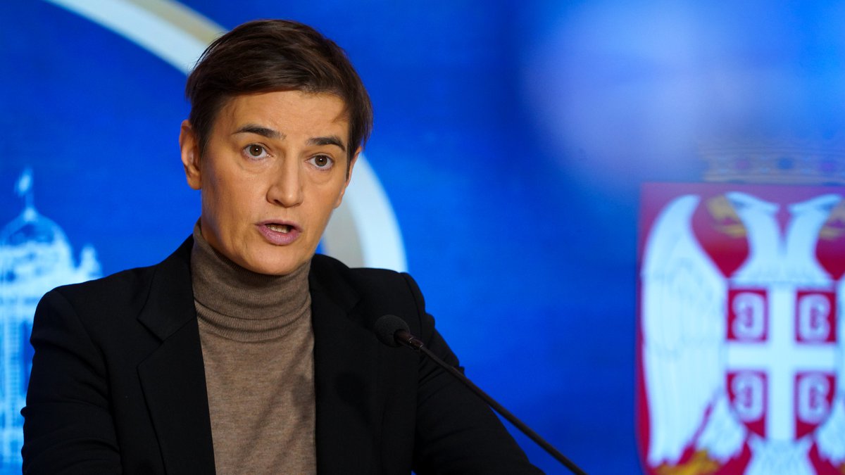 Brnabić: Ispitati navode o Parandilovićevoj zloupotrebi službene kartice u Skupštini