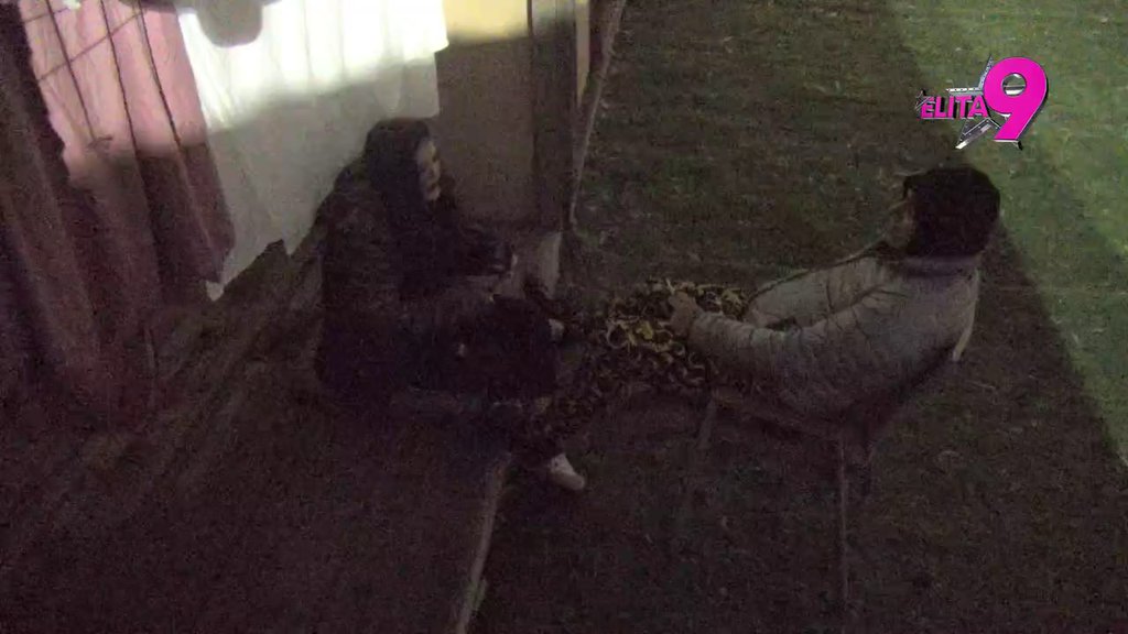 Oni misle da ih kamera ne snima?! Bora sve vreme nagovarao Anastasiju da DEMANTUJE priče o njegovom odnosu s Indi (VIDEO)