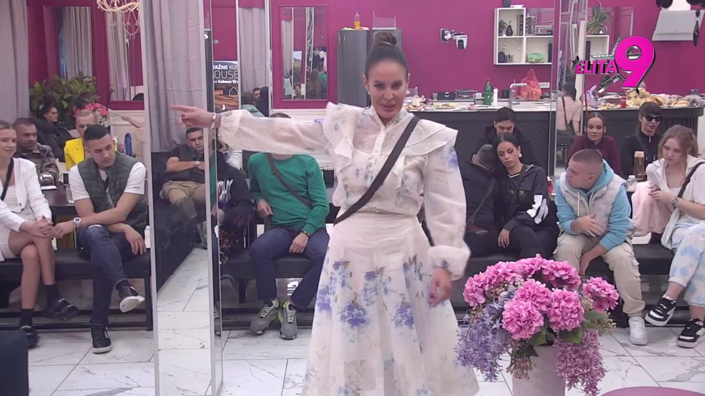 Totalno joj isprao mozak: Kačavenda poludela zbog Lukinih manipulacija, pa stala u Anelinu odbranu! (VIDEO)