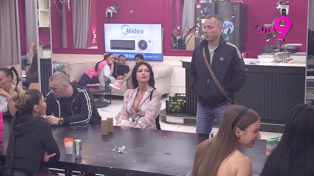 SVE VAS JE UBACIO U MAŠINU! Bora izneo svoj sud za Aneli i Filipa: Suzdržavate se da ne bdete zajedno, biće tu nešto (VIDEO)