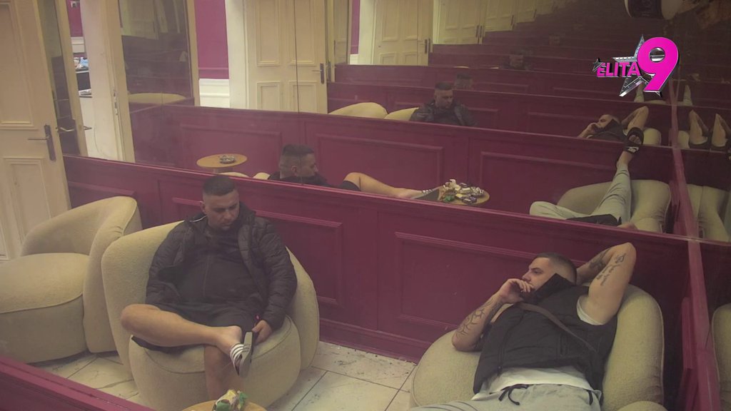 ON MU JEDINI PRUŽIO UTEHU! Alibaba posavetovao Bebicu da se izvini Teodorinoj mami, dao mu detaljne instrukcije! (VIDEO)