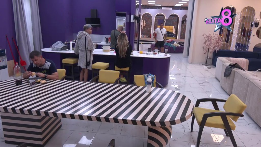 Nema koga nisi izdala ovde: Uroš i Aneli se ne zaustavljaju u provokacijama, ore se Odabrani od njihove svađe (VIDEO)