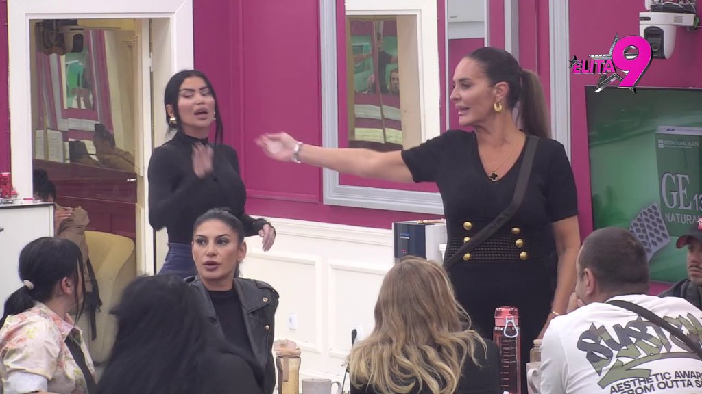 Bivše drugarice ne prestaju da ratuju: Tresu se zidovi u Beloj kući, Kačavenda i Vanja razvezale jezike! (VIDEO)