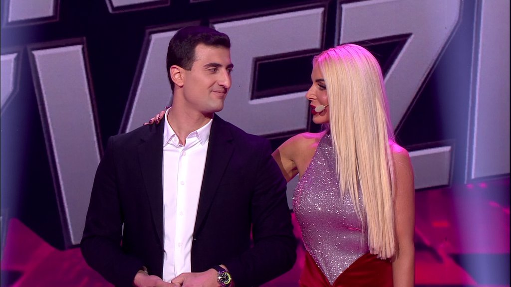 Crnogorski političar peva za svoje glasače! Marko Marković suočen sa kritikama, Zorica otkrila da NIJE HTEO DA JE SLUŠA!