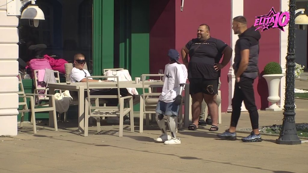 Liči na moju bivšu, vrti me oko malog prsta! Dalibor priznao Toši u koju učesnicu se zaljubio do ušiju, nije mu lako (VIDEO)