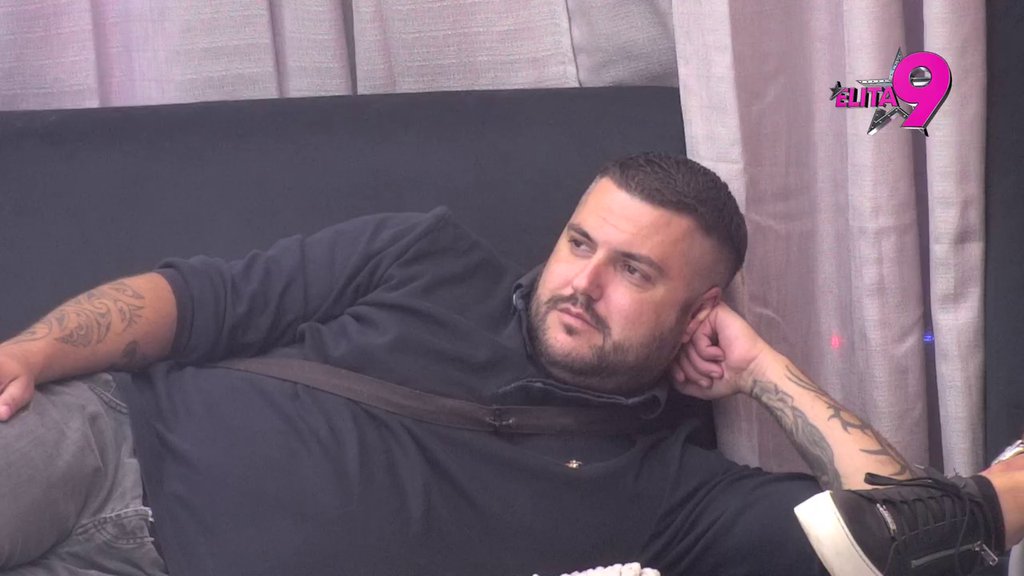 Peca te odjavio za 50 eura, ovaj će za 50 dinara! Maja pokušala da unizi Staniju, pa dobila povratnu: Nemaš ništa svoje da obučeš! (VIDEO)