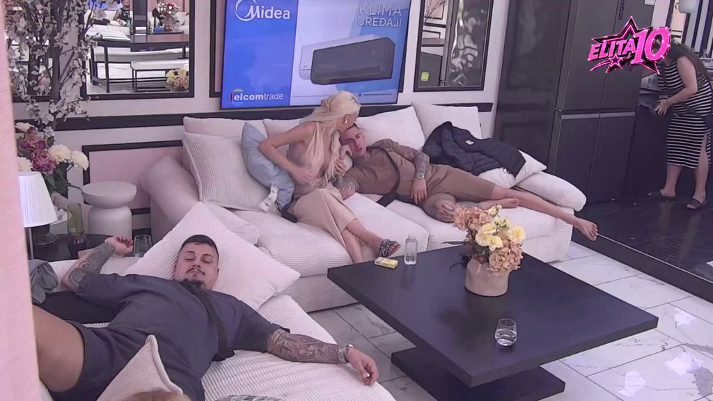 Izgleda da će ipak biti istrajan! Mateja i nakon buđenja ostao blizak sa Vanjom, evo kako se razvija njihov odnos (VIDEO)