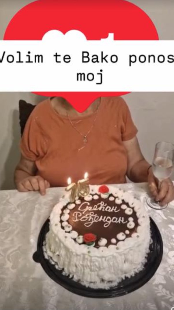 SLAVLJE U DOMU SOFIJE JANIĆIJEVIĆ! Bivša učesnica Elite podelila emotivne porodične fotke, NJOJ se obratila emotivnim rečima (FOTO)