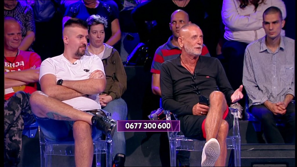 ORE SE ŠIMANOVCI! Gledalac žestoko udario po Mići, spomenuo mu ćerku, pa osetio njegov gnev (VIDEO)