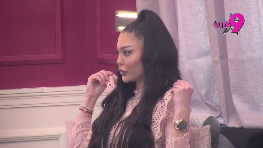 Kao žena koja isteruje muža iz kafane! Maja ODLEPILA za Asminom, napravila mu ljubomornu scenu, svi je provalili! (VIDEO)