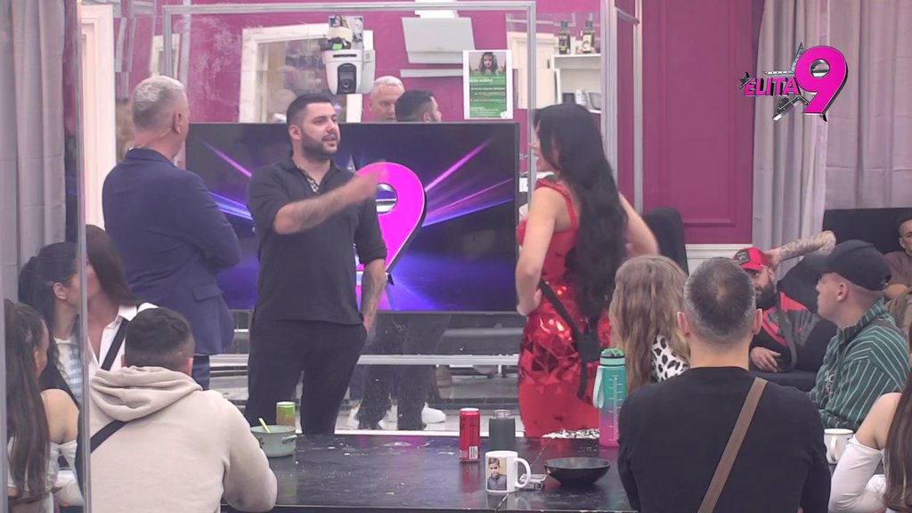 Nema izdaje, ovo je poslovna saradnja: Asmin i Stanija šokirali cimere priznanjem da skoro dve godine nisu imali s*ks! (VIDEO)